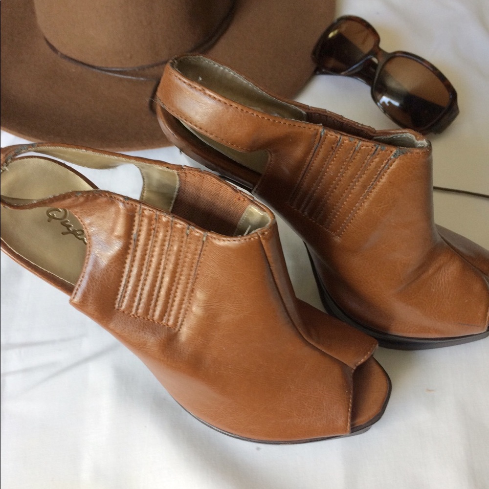 REALLY nice brown Heals!!!!!